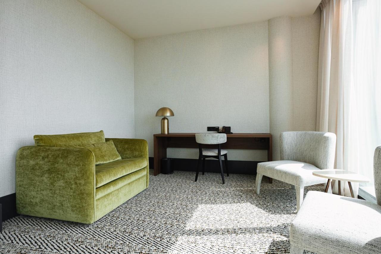 Van Der Valk Hotel Eindhoven-Бест Экстерьер фото