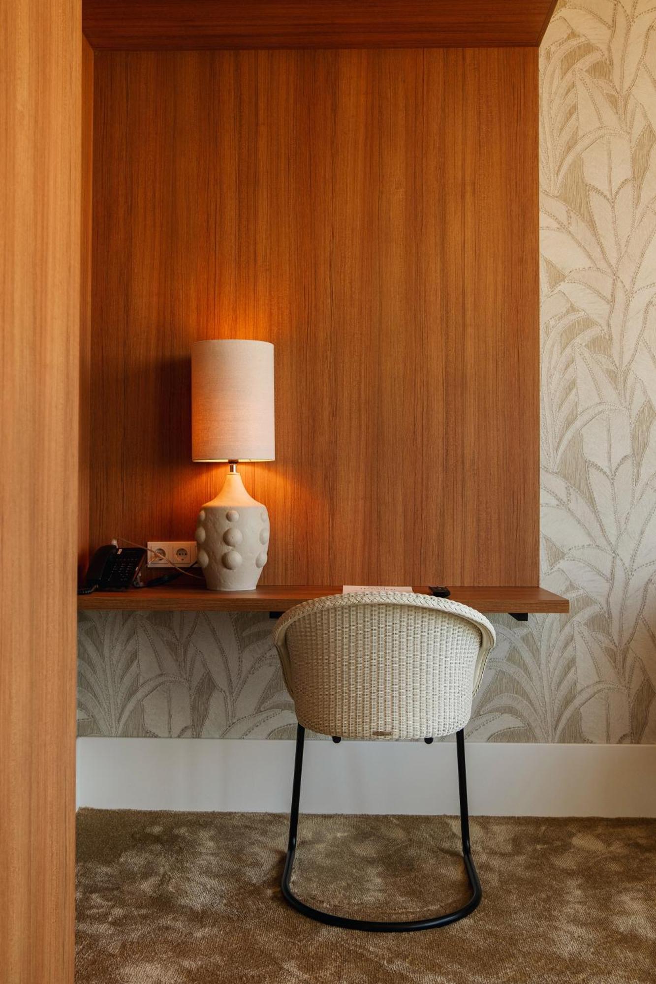 Van Der Valk Hotel Eindhoven-Бест Экстерьер фото