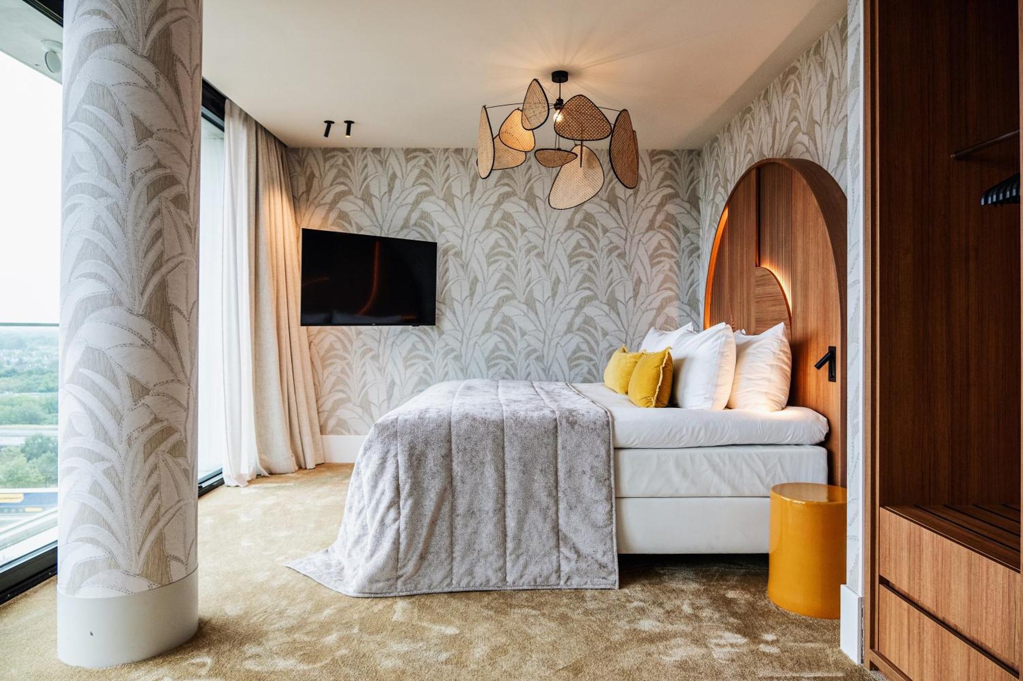 Van Der Valk Hotel Eindhoven-Бест Экстерьер фото